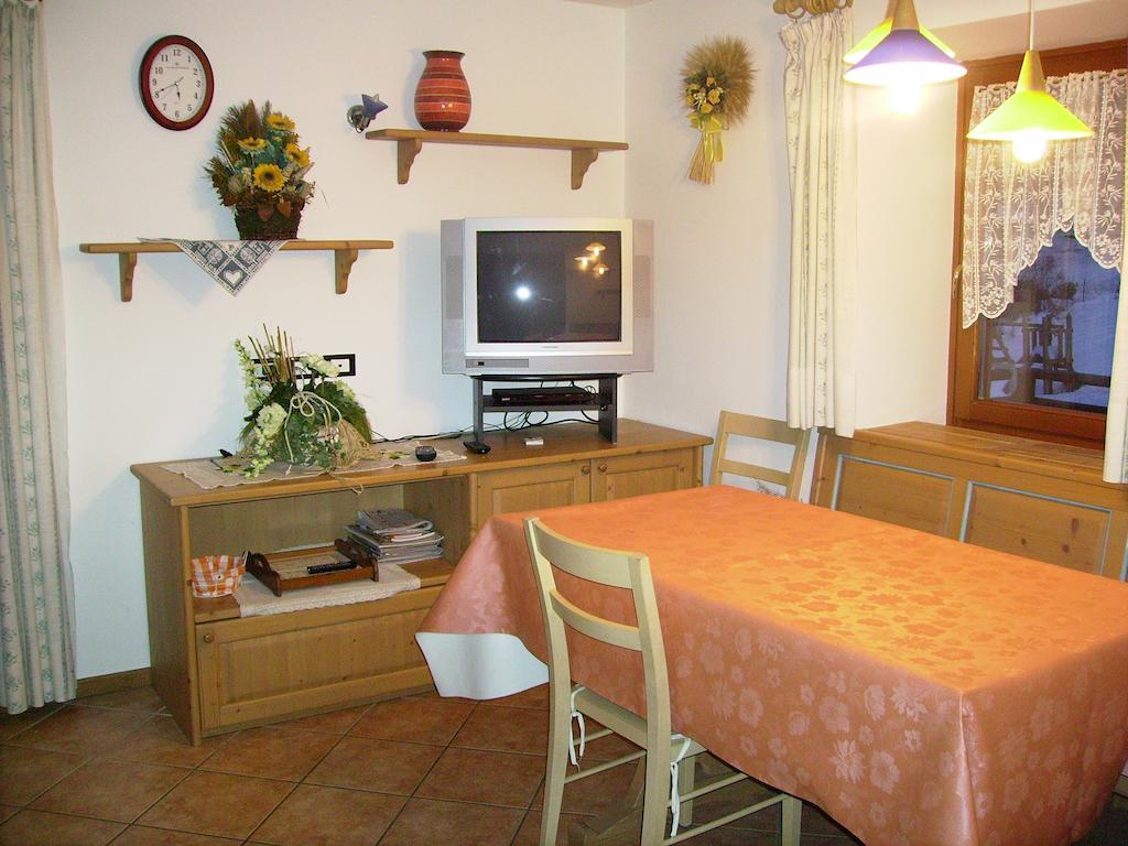 Casa Pergher Фолгария Стая снимка
